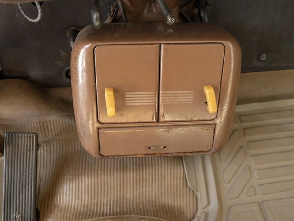 1941 Ford Standard & Deluxe & Super Deluxe - Image 17 of 31
