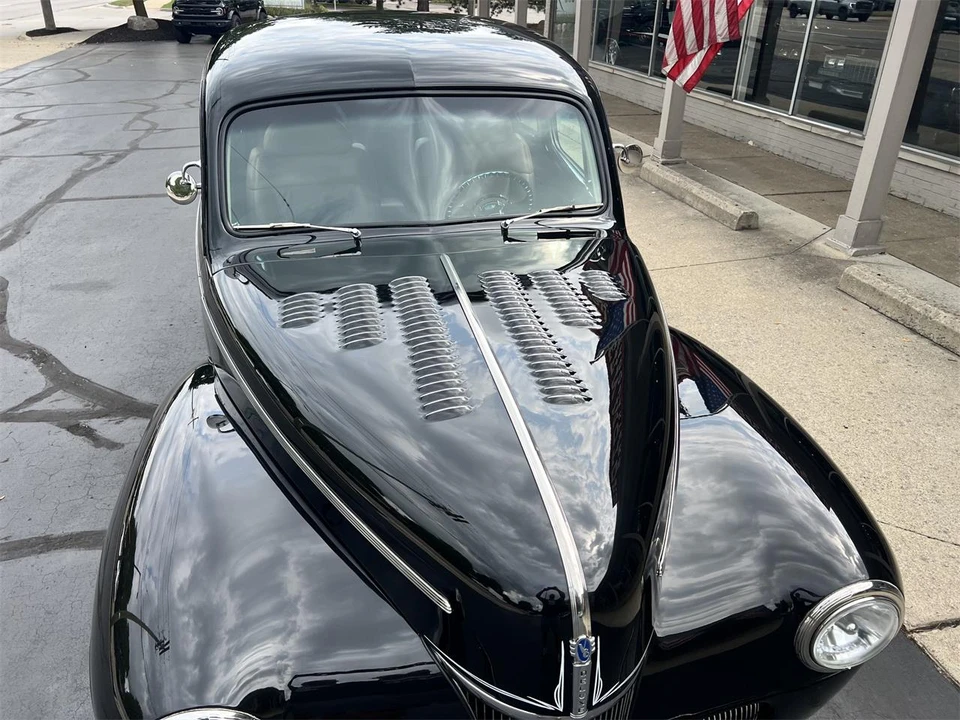 1941 Ford Standard & Deluxe & Super Deluxe - Image 4 of 31