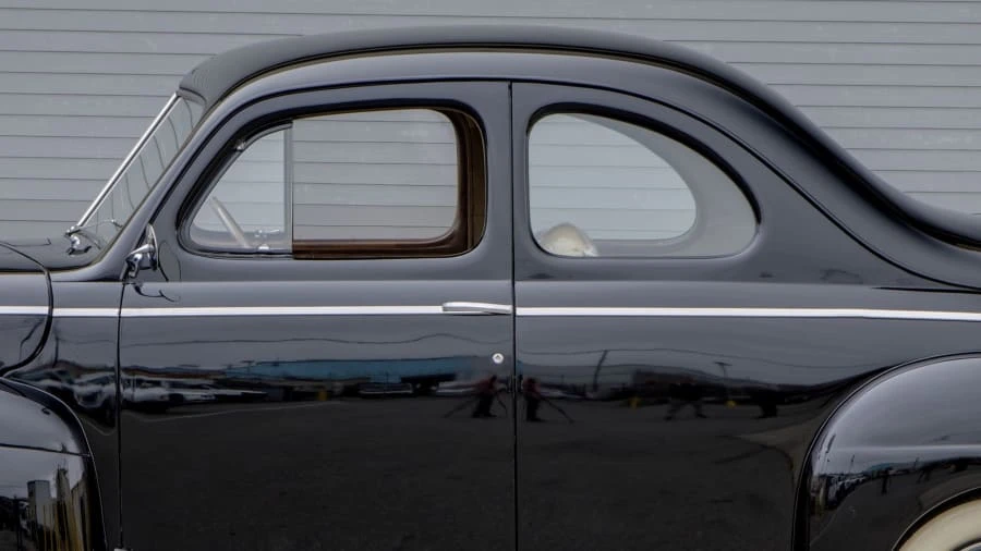 1941 Ford Standard & Deluxe & Super Deluxe - Image 11 of 12