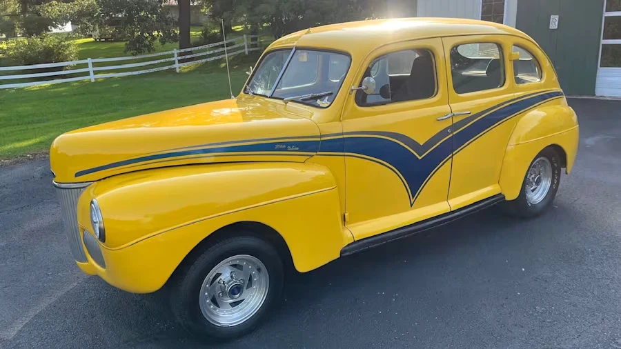 1941 Ford Standard & Deluxe & Super Deluxe - Image 11 of 15