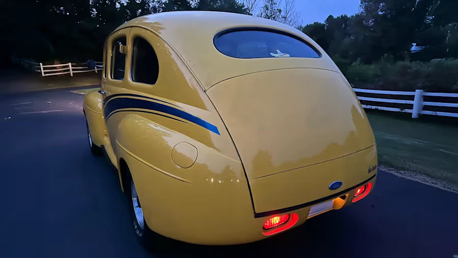 1941 Ford Standard & Deluxe & Super Deluxe - Image 9 of 15