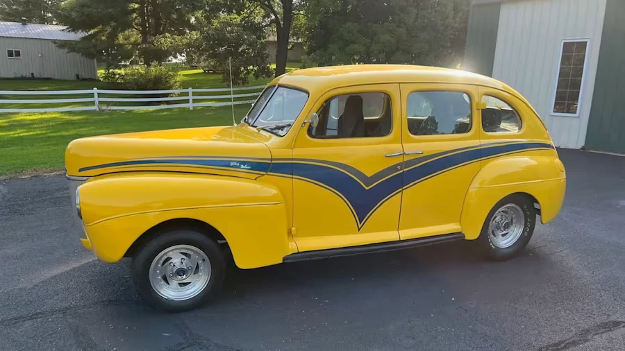 1941 Ford Standard & Deluxe & Super Deluxe - Image 2 of 15
