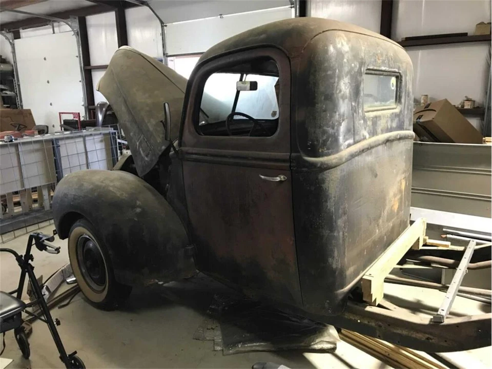 1941 Ford Standard & Deluxe & Super Deluxe - Image 3 of 6