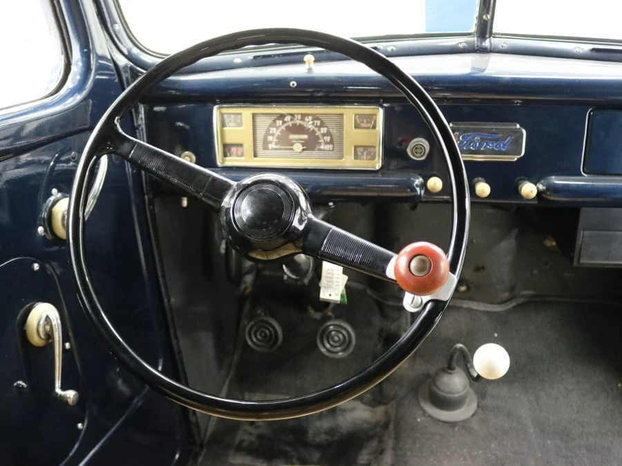 1941 Ford Standard & Deluxe & Super Deluxe - Image 4 of 12