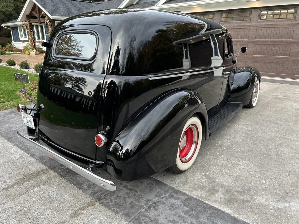 1941 Ford Standard & Deluxe & Super Deluxe - Image 19 of 31