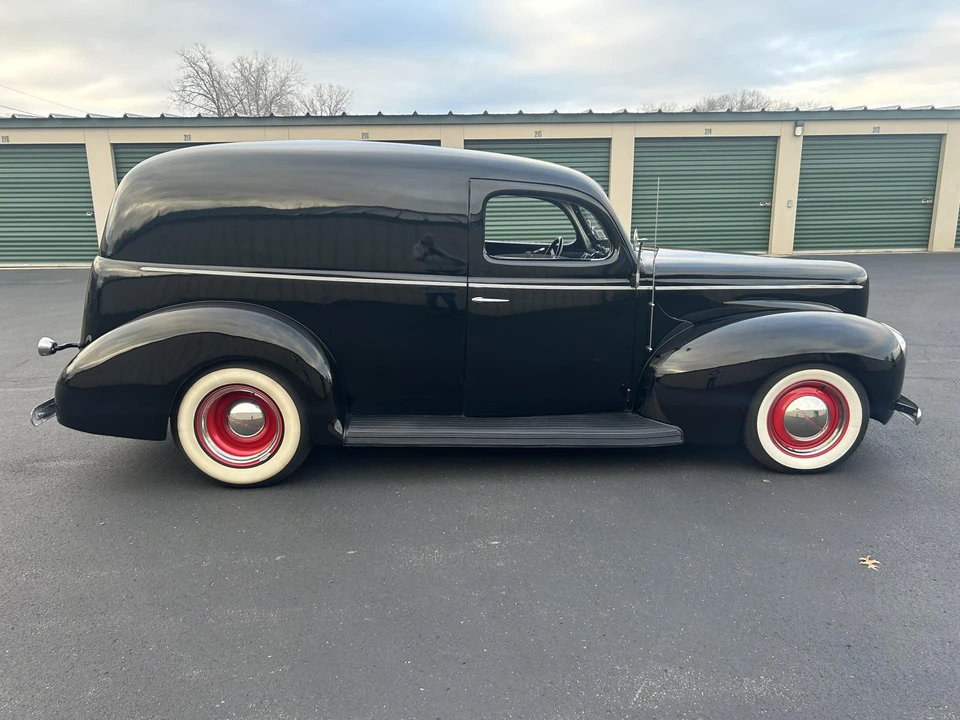 1941 Ford Standard & Deluxe & Super Deluxe - Image 9 of 31