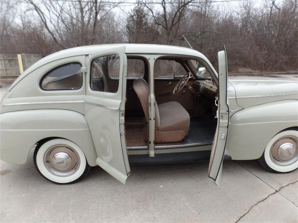1941 Ford Standard & Deluxe & Super Deluxe - Image 2 of 31