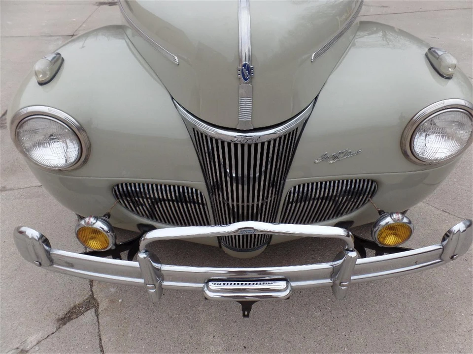 1941 Ford Standard & Deluxe & Super Deluxe - Image 3 of 31