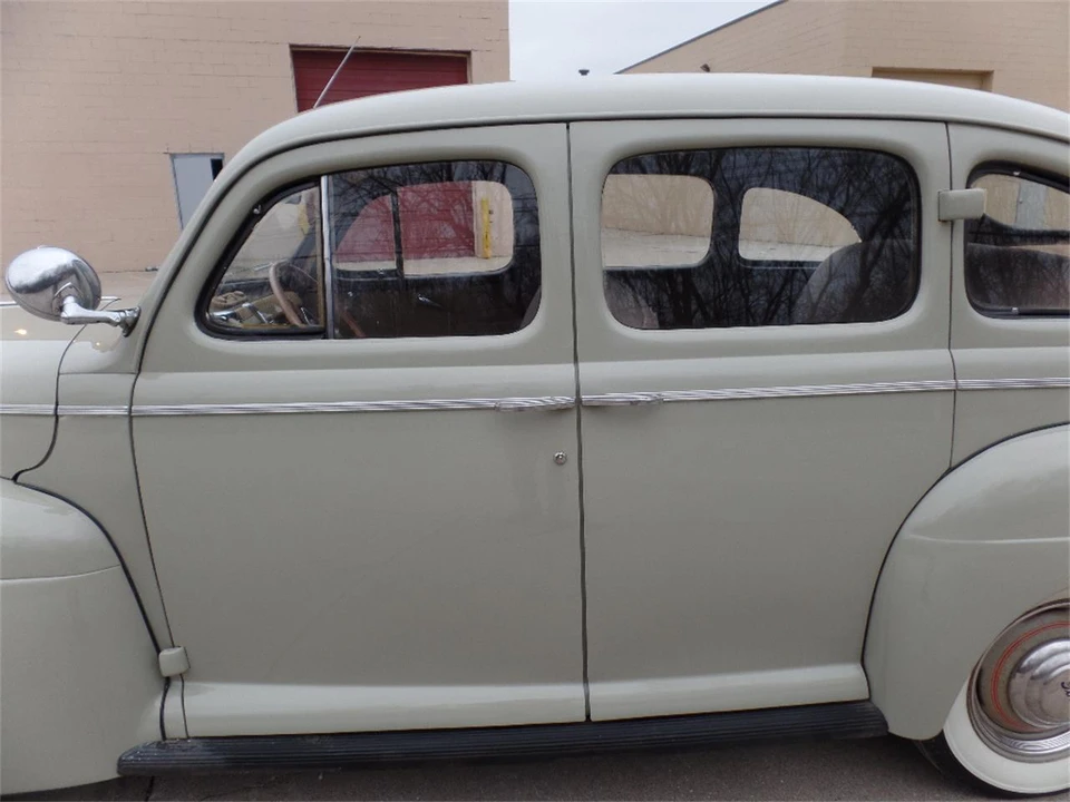 1941 Ford Standard & Deluxe & Super Deluxe - Image 7 of 31