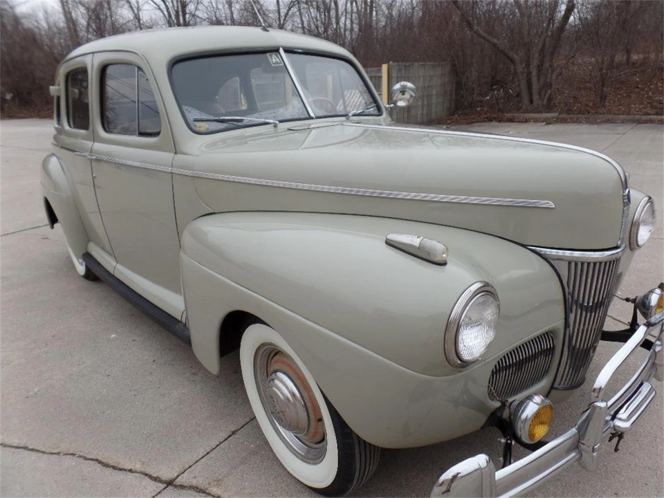 1941 Ford Standard & Deluxe & Super Deluxe - Image 16 of 31