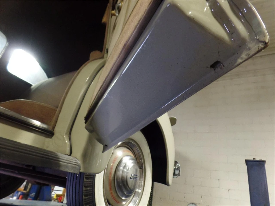 1941 Ford Standard & Deluxe & Super Deluxe - Image 24 of 31