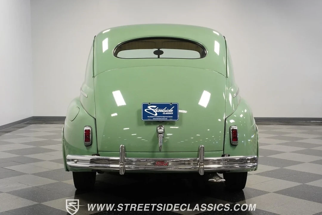 1941 Ford Standard & Deluxe & Super Deluxe - Image 11 of 12