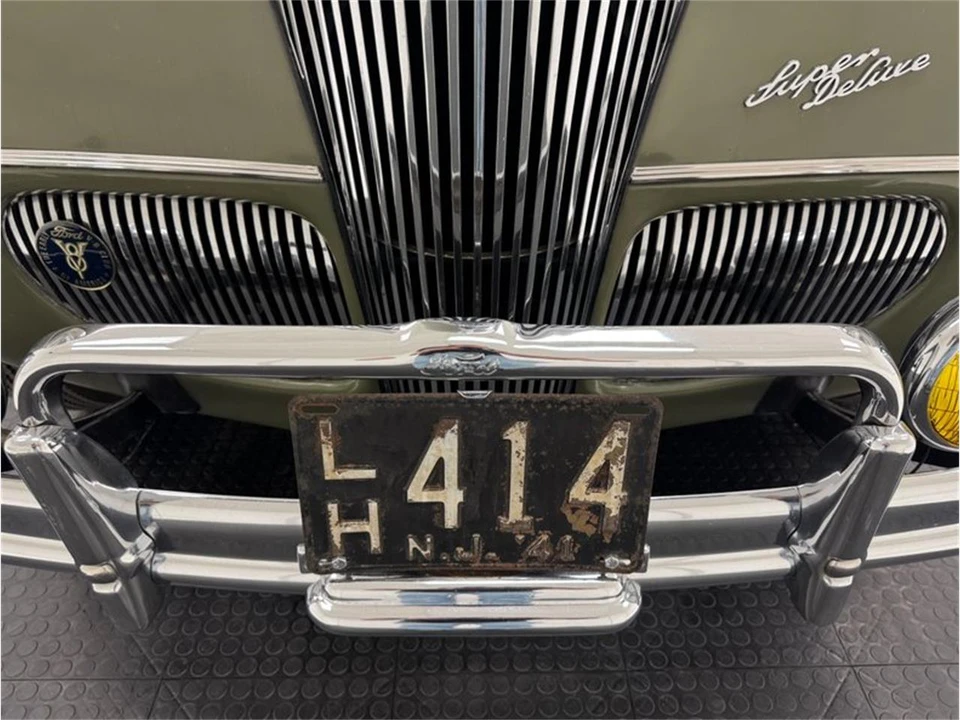 1941 Ford Standard & Deluxe & Super Deluxe - Image 9 of 31