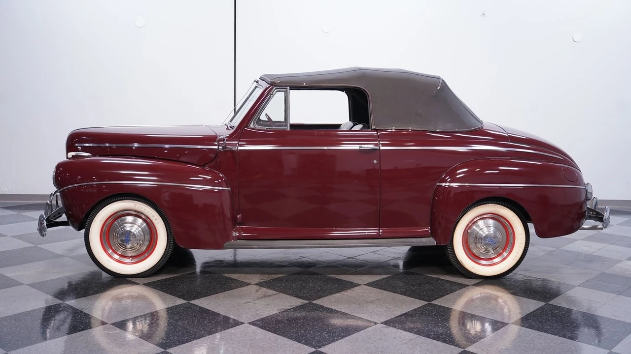 1941 Ford Standard & Deluxe & Super Deluxe - Image 3 of 12