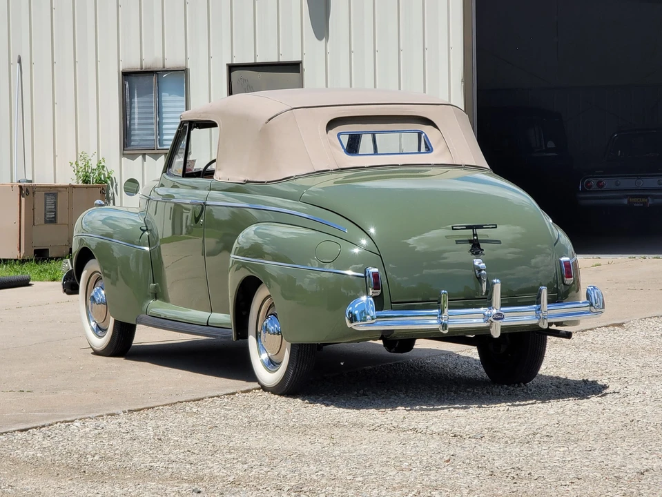 1941 Ford Standard & Deluxe & Super Deluxe - Image 4 of 31