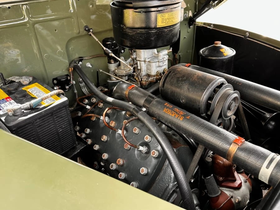 1941 Ford Standard & Deluxe & Super Deluxe - Image 10 of 16