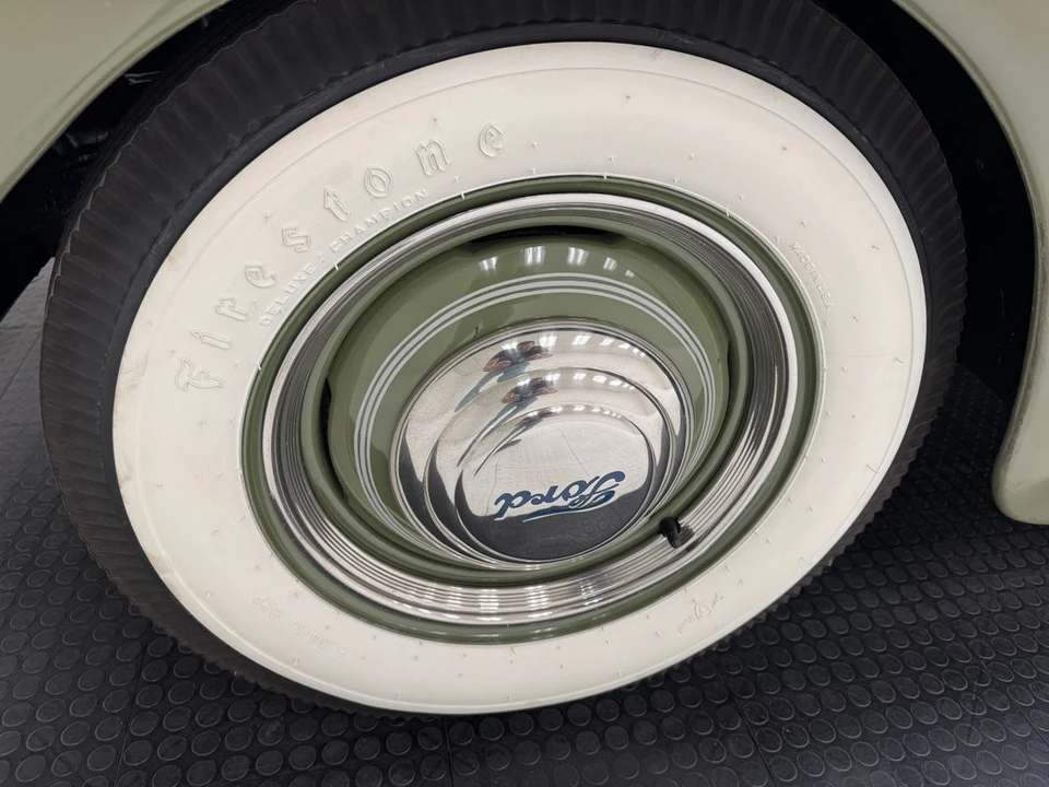 1941 Ford Standard & Deluxe & Super Deluxe - Image 14 of 31