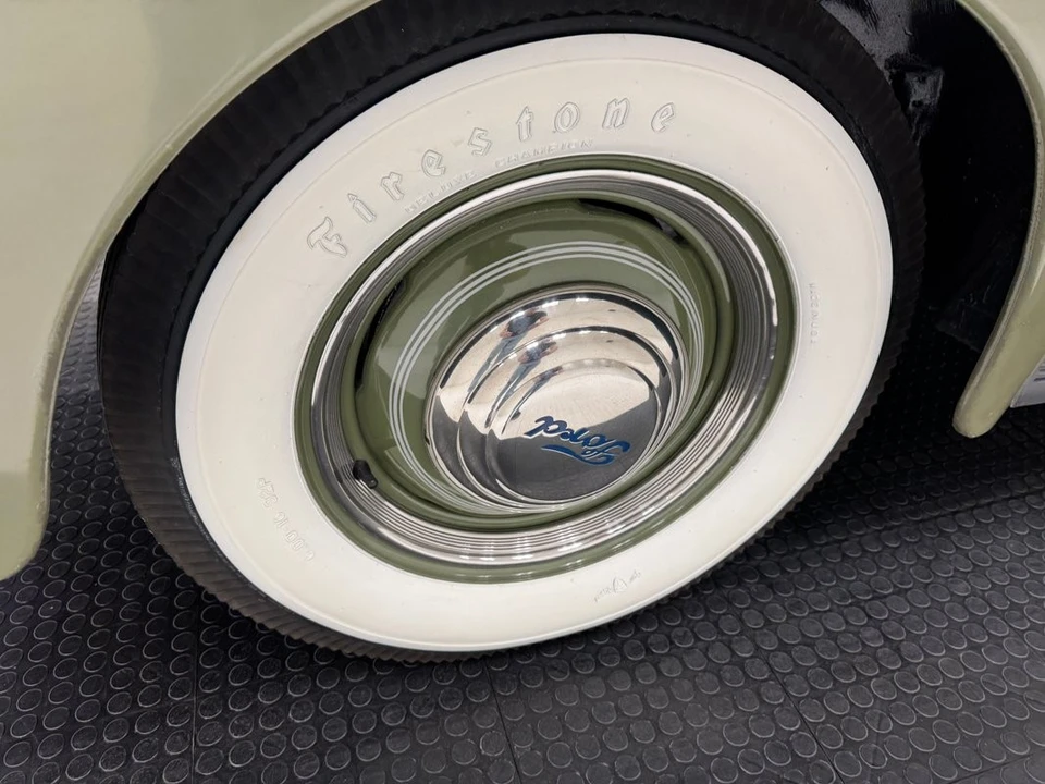 1941 Ford Standard & Deluxe & Super Deluxe - Image 22 of 31