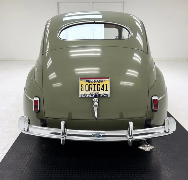 1941 Ford Standard & Deluxe & Super Deluxe - Image 4 of 31