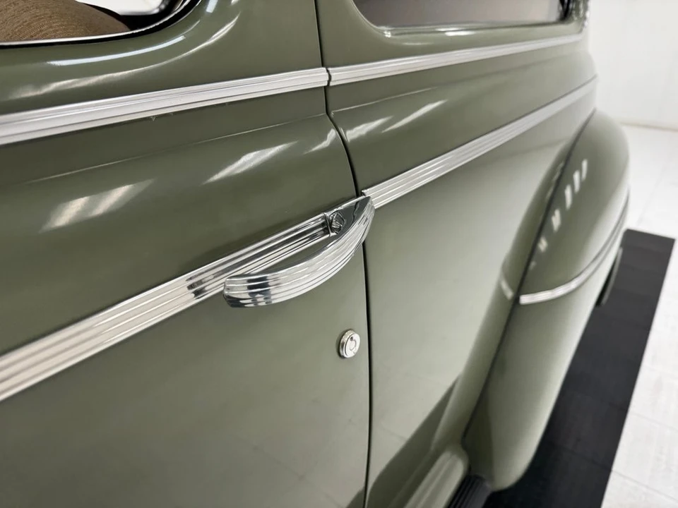 1941 Ford Standard & Deluxe & Super Deluxe - Image 18 of 31