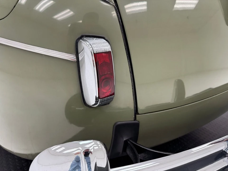 1941 Ford Standard & Deluxe & Super Deluxe - Image 21 of 31