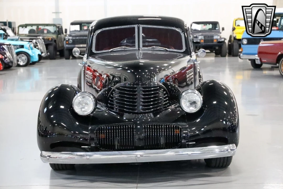 1941 Graham - Image 3 of 21