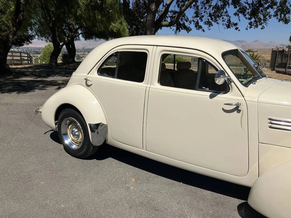 1941 Graham - Image 6 of 27