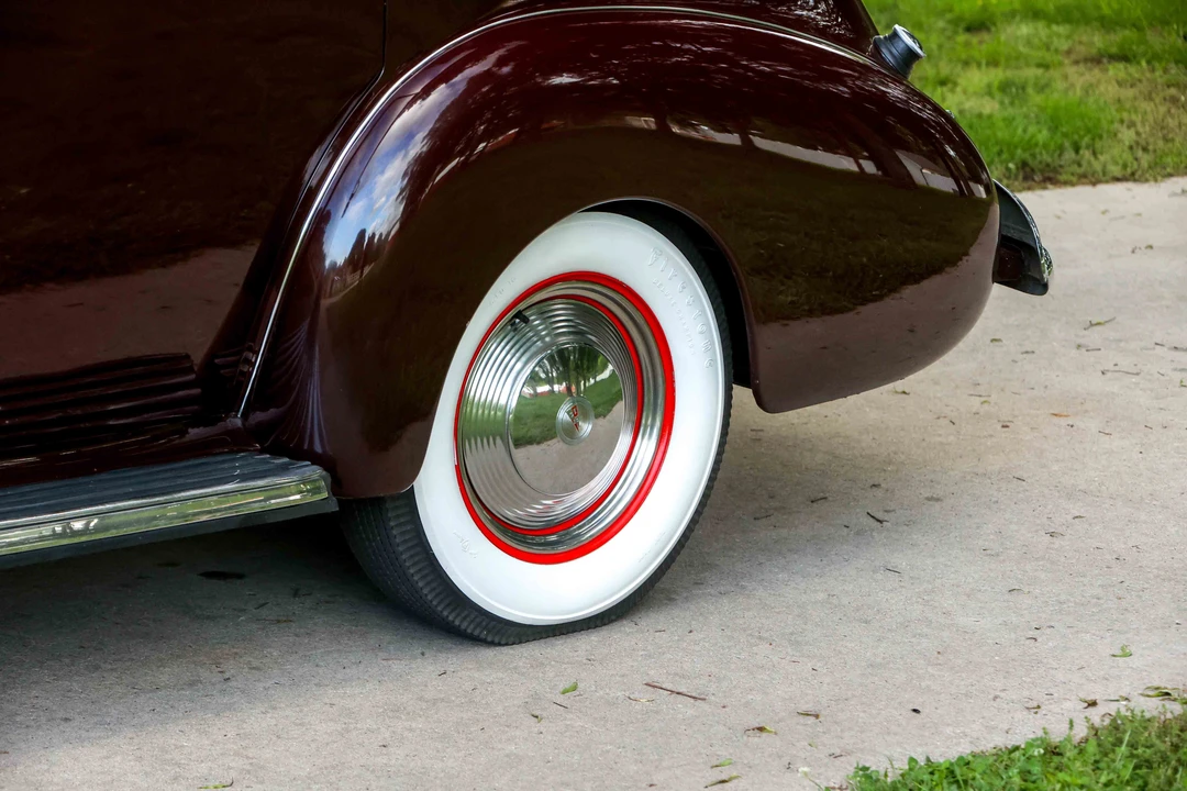 1941 Hudson Commodore - Image 21 of 31
