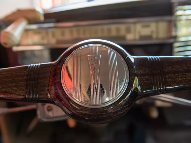 1941 Hudson Commodore - Image 14 of 31