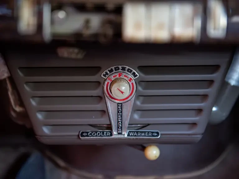 1941 Hudson Commodore - Image 18 of 31