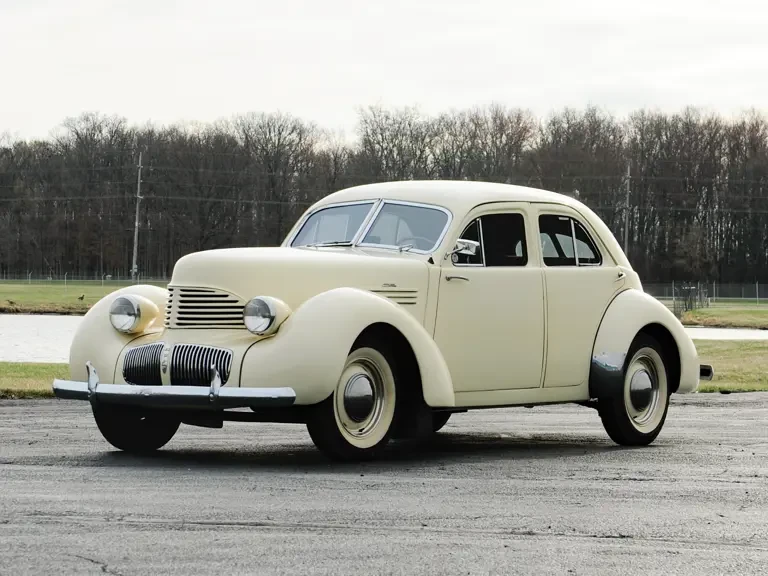 1941 Hupmobile - Image 2 of 16