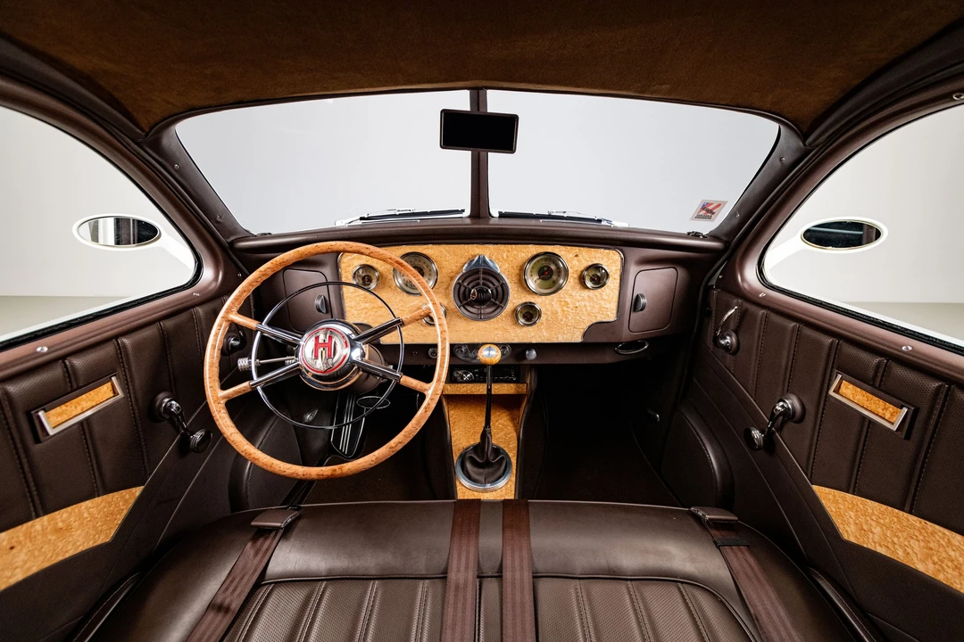 1941 Hupmobile - Image 4 of 31