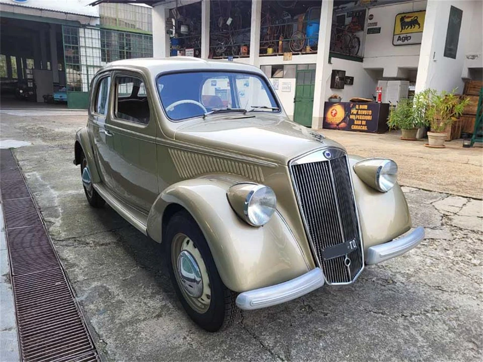 1941 Lancia - Image 7 of 31