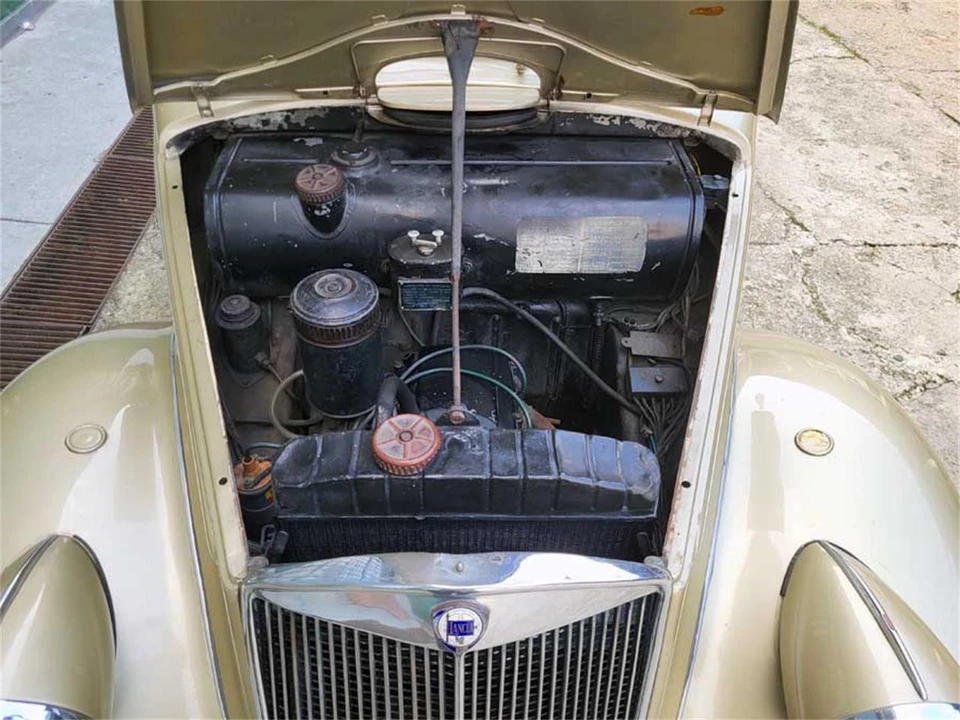 1941 Lancia - Image 30 of 31