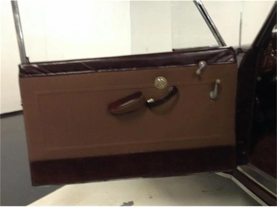 1941 Lincoln Continental 1st Gen - Image 2 of 31