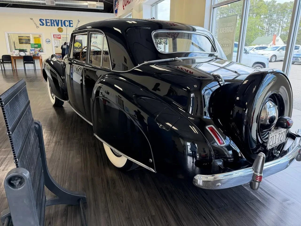 1941 Lincoln Continental 1st Gen - Image 3 of 5