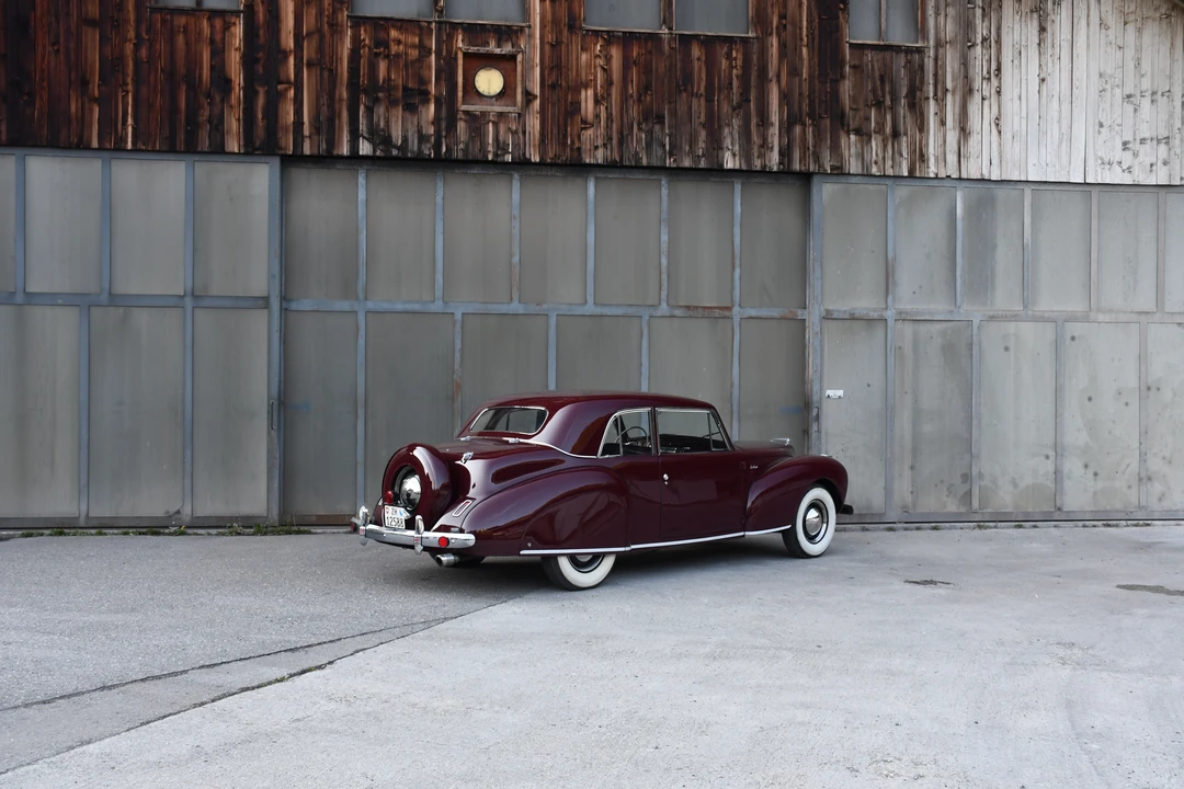 1941 Lincoln Continental 1st Gen - Image 7 of 31