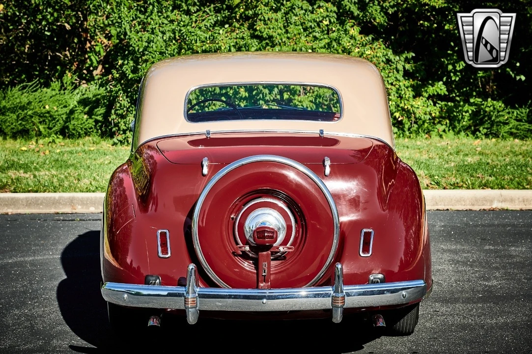 1941 Lincoln Continental 1st Gen - Image 7 of 21