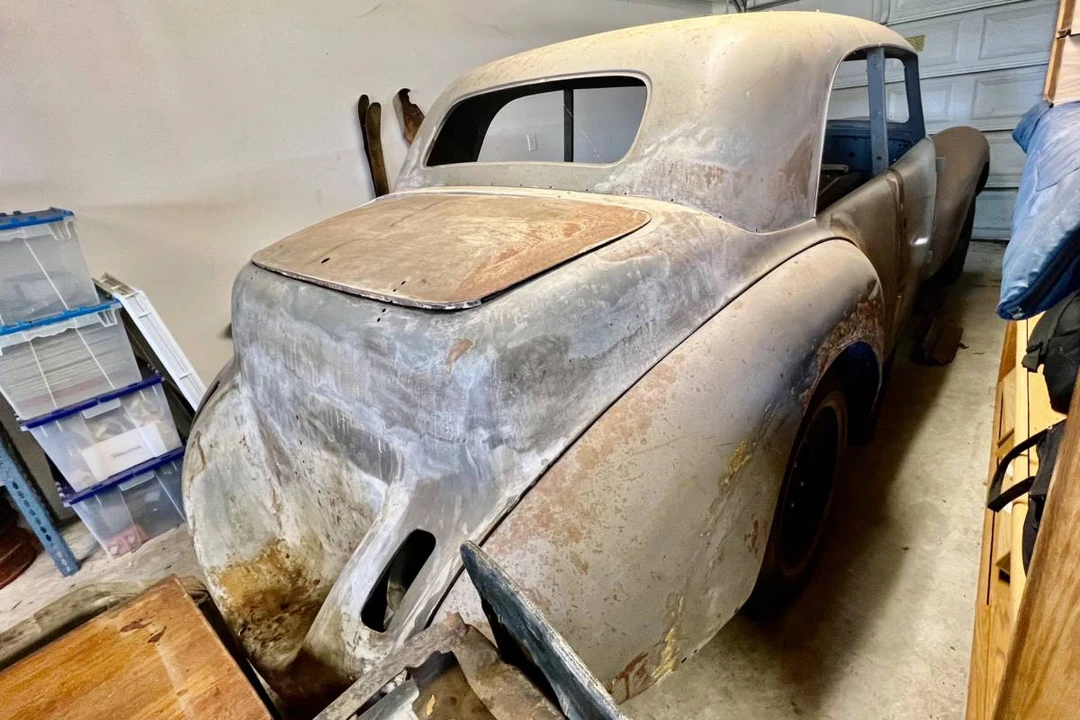 1941 Lincoln Continental 1st Gen - Image 12 of 13