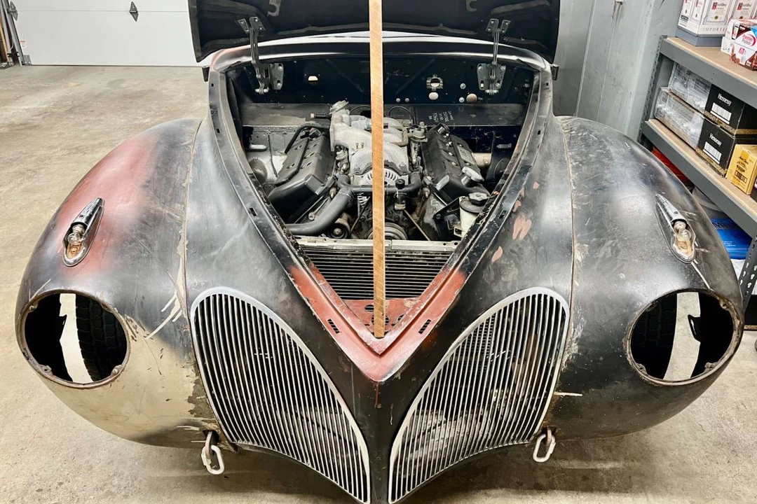 1941 Lincoln Continental 1st Gen - Image 4 of 13