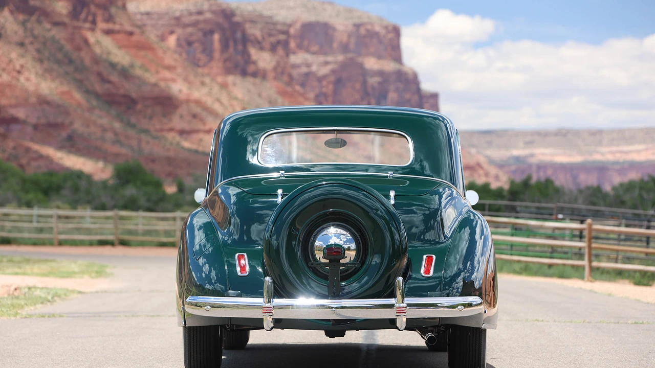 1941 Lincoln Continental 1st Gen - Image 10 of 31