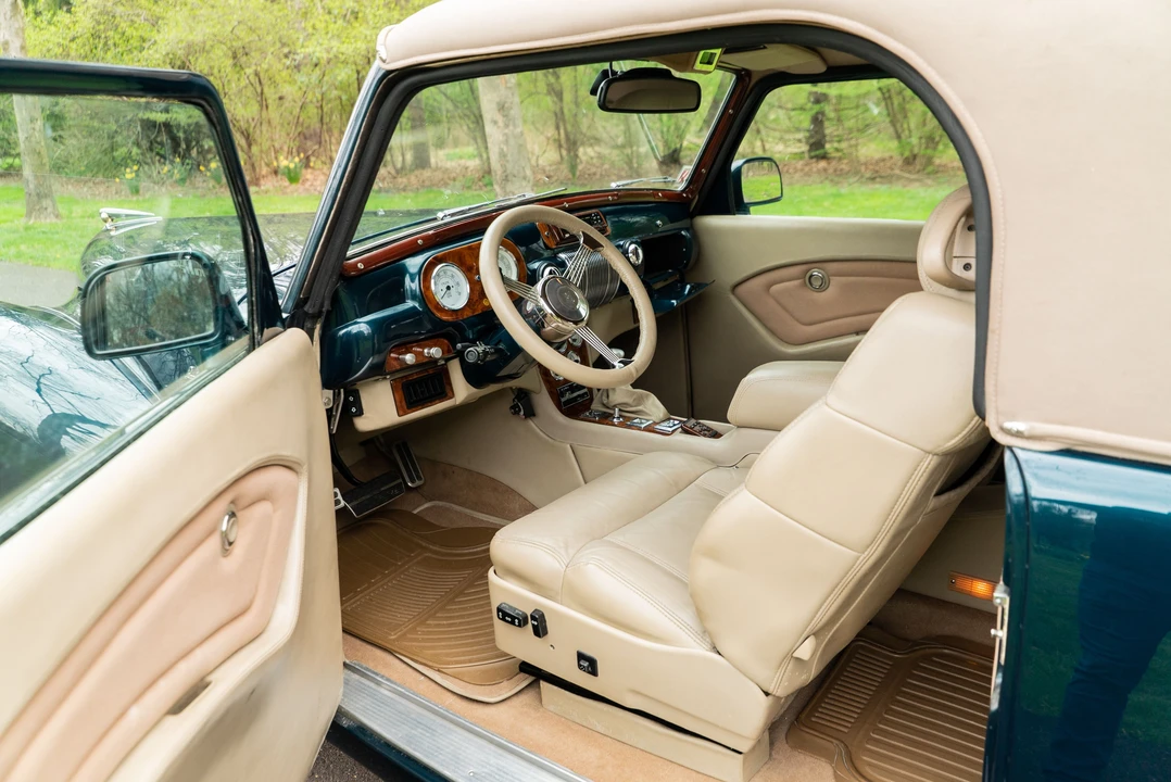 1941 Lincoln Continental 1st Gen - Image 11 of 31