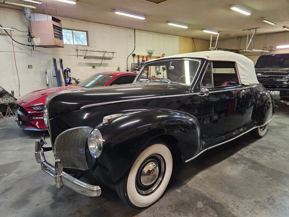 1941 Lincoln Town Car - Image 2 of 17
