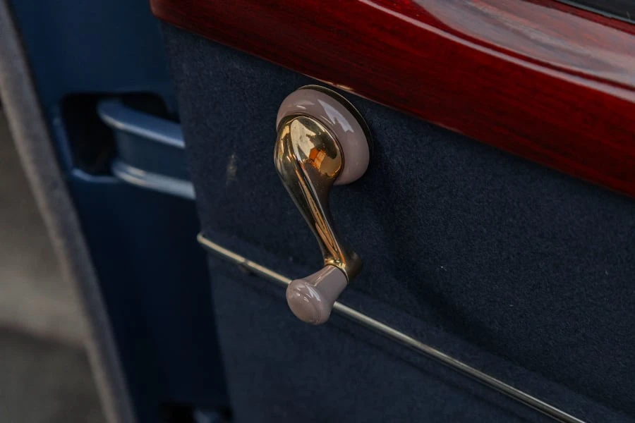 1941 Lincoln Zephyr - Image 30 of 31