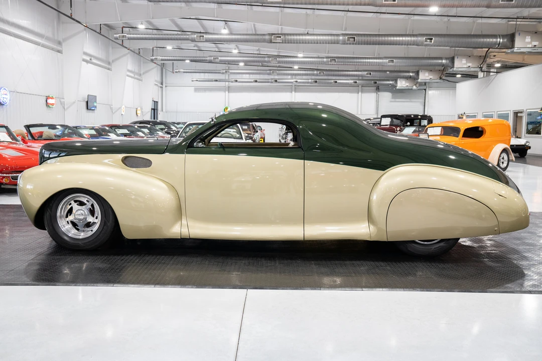 1941 Lincoln Zephyr - Image 2 of 31