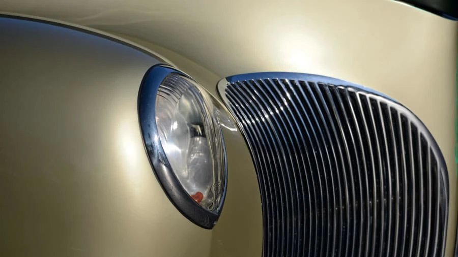 1941 Lincoln Zephyr - Image 10 of 20
