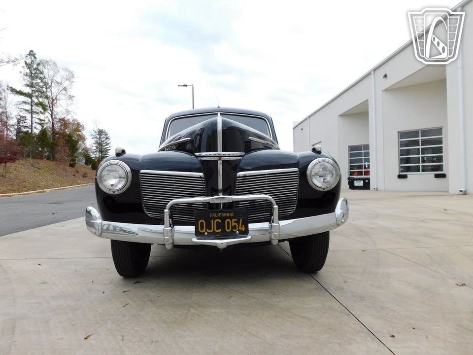 1941 Mercury Eight - Image 4 of 21