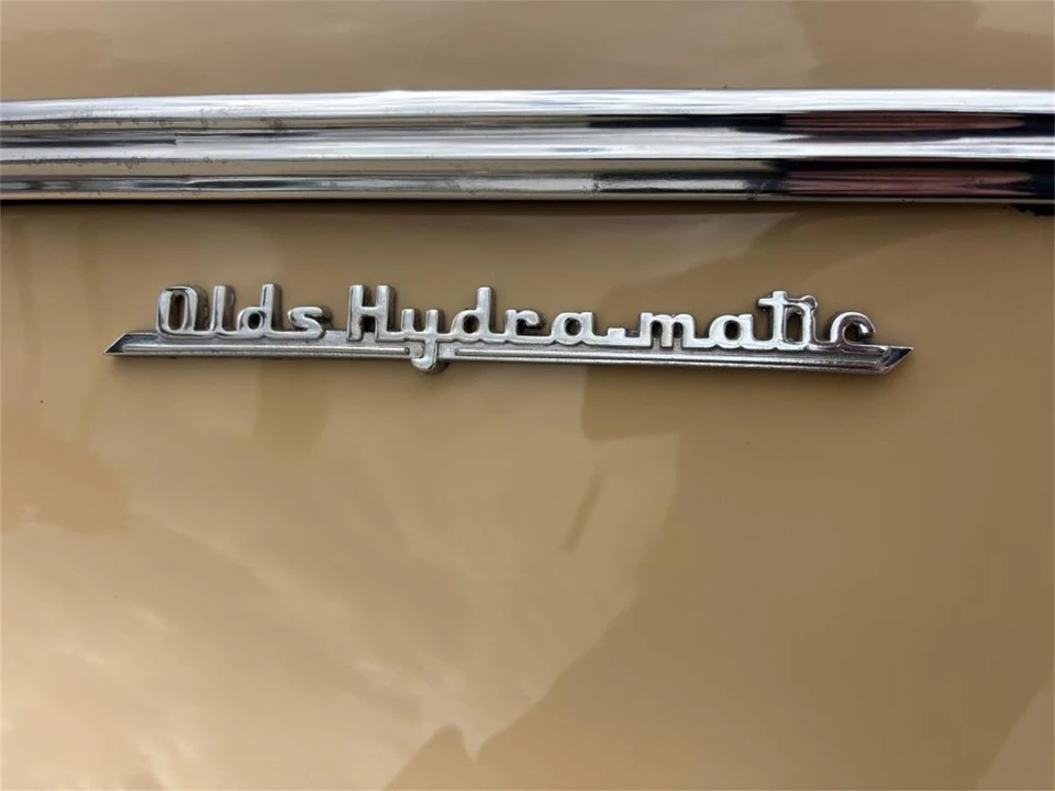 1941 Oldsmobile 98 - Image 21 of 28