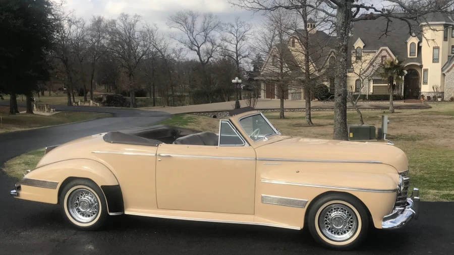 1941 Oldsmobile 98 - Image 2 of 11