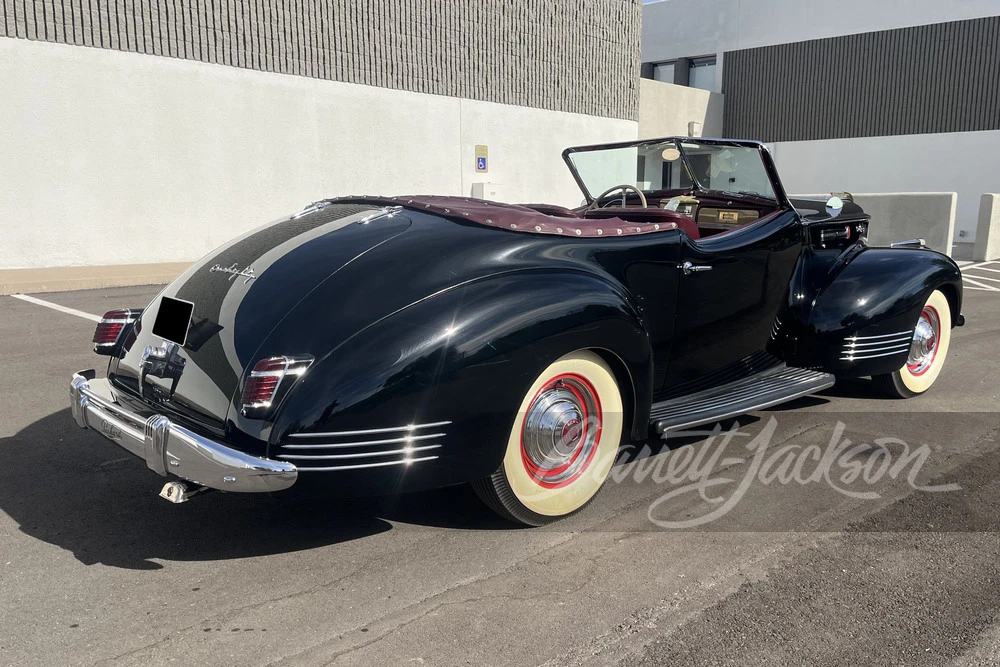 1941 Packard Eight - Image 2 of 15